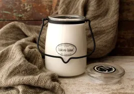 swieca-zapachowa-milkhouse-duza-warm-wool-wosk-pszczeli-na-prezent
