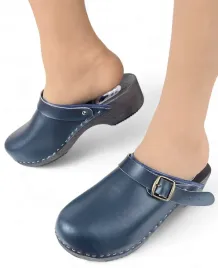 skorzane-klapki-meskie-chodaki-klasyczne-medyczne-drewniaki-z-klamra-45