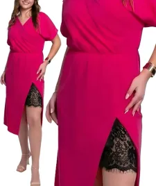 elegancka-sukienka-kopertowa-z-koronkowym-wykonczeniem-fuksja-rozmiar-50