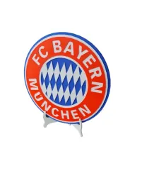 bayern-monachium-herb-na-stojaku-lub-na-sciane-prezent-gadzet