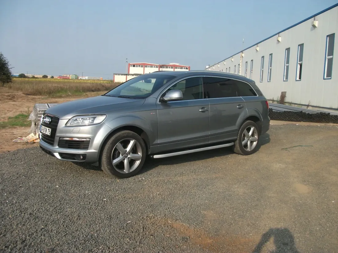 audi-q5-2017-orurowanie-stopnie-boki-progi-podesty