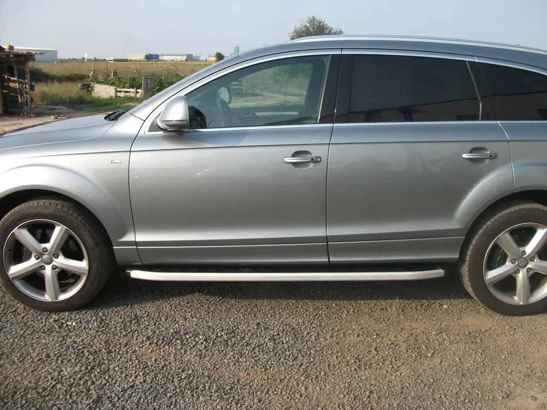 audi-q5-2017-orurowanie-stopnie-boki-progi-podesty