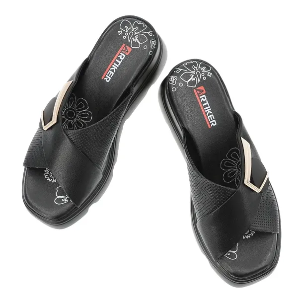 klapki-artiker-56c1586-black-wzor-dominujacy-bez-wzoru