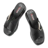 klapki-artiker-56c1586-black-wzor-dominujacy-bez-wzoru