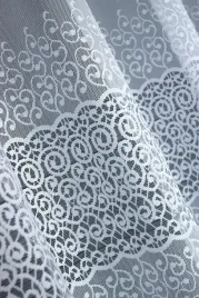 biala-firana-zakardowa-na-metry-firanka-230x100