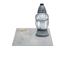 szklana-podstawka-pod-znicze-z-dedykacja-35x35cm-570g-krzyz-na-tle-betonu