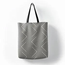 torba-czarno-biala-geometria