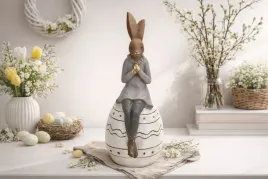 figurka-ozdobna-krolik-46-cm-na-jajku-dziewczynka