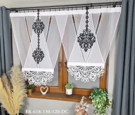 panel-dekoracyjny-110x120cm-z-czarnym-dekorem-dekoracyjny-v-ka-firanka