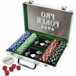 poker-deluxe-200-zetony-i-karty-do-pokera