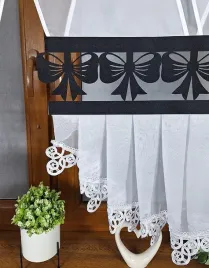 panel-firanka-biala-woal-firana-na-balkon-gipiura-czarny-azur-210x60