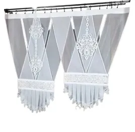 firanka-panelowa-110x135cm-biala-z-dekorem-z-azurem-v-ka