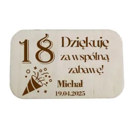 podziekowanie-dla-gosci-magnes-na-18-urodziny-z-grawerem-drewno-prezent