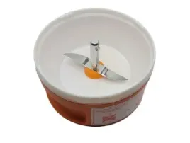 pojemnik-z-nozami-do-procesora-blendera-recznego-pomaranczowa-z-zaciskami-d