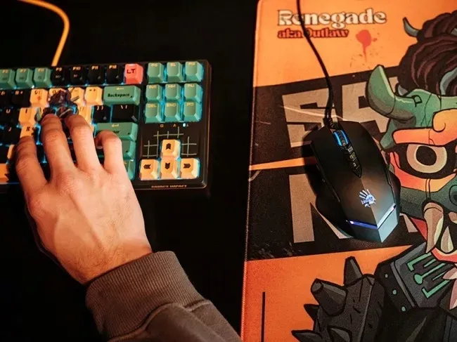 a4tech-bloody-v8m-max-rgb-usb-sensor-optyczny