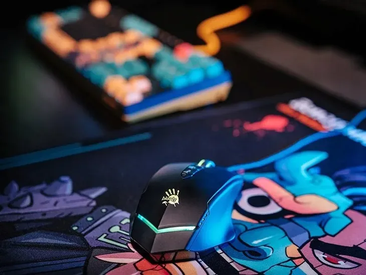a4tech-bloody-v8m-max-rgb-usb-stan-nowy-sensor-optyczny