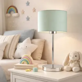 chromowana-lampa-stolowa-do-pokoju-dzieciecego-kira-o-prostym-designie