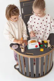 blat-do-bujaka-montessori-l-szary-stolik-z-otworami-na-przybory