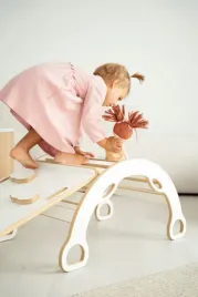 bujak-montessori-2w1-l-z-uchwytami-i-zjezdzalnia-chmurki