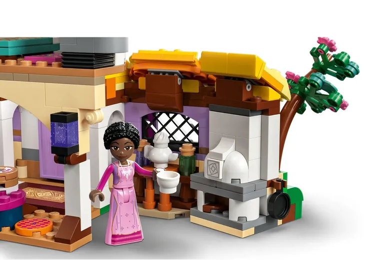 legor-43231-disney-chatka-ashy-marka-lego