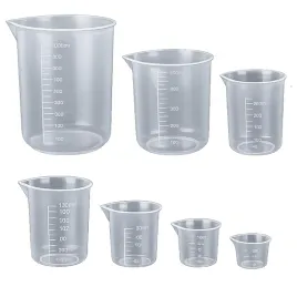 zestaw-7-kubkow-miarowych-miarka-kuchenna-laboratoryjna-25-1000-ml-ze-skala