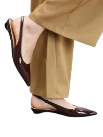 shein-brazowe-lakierowane-czolenka-z-slupkiem-i-zapinane-na-klape-40-1ka