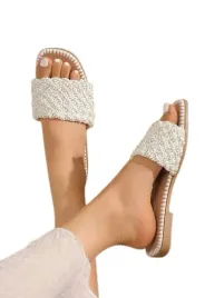 shein-biale-klasyczne-klapki-damskie-z-aplikacja-z-koralikow-41-1ja