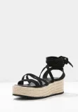 zign-espadryle-sandaly-na-platformie-39-14ca-stan-nowy