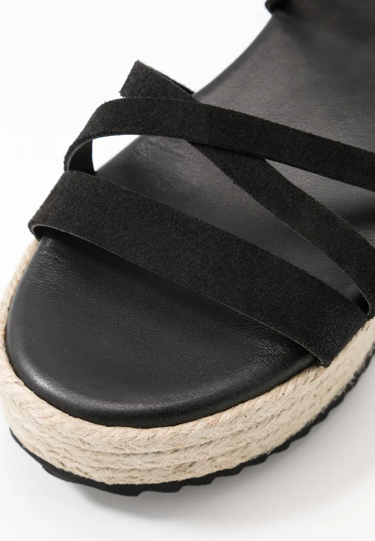 zign-espadryle-sandaly-na-platformie-39-14ca-stan-nowy