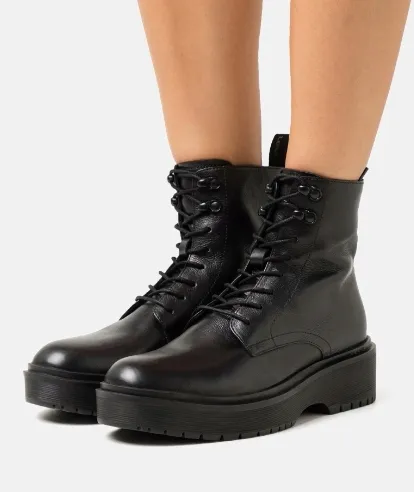 levi-s-bria-botki-na-platformie-czarne-38-4ca-kod-producenta-n3j