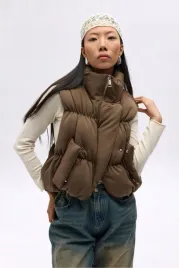 maicollection-brazowa-pikowana-kamizelka-z-pojemnymi-kieszeniami-m-l-opa