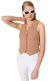 trendyol-bezowa-elegancka-kamizelka-damska-z-guzikami-36-5ea