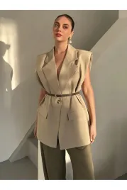 elegancka-bezowa-kamizelka-damska-z-paskiem-bez-kaptura-s-5ga