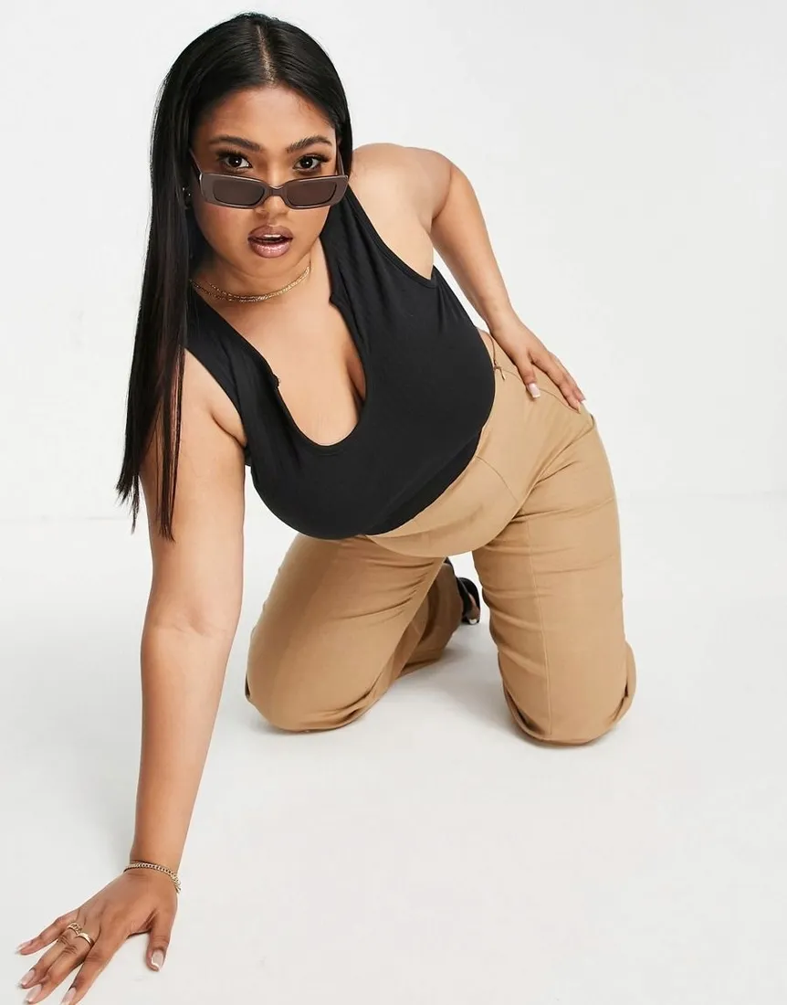 plus-size-crop-top-czarny-prazkowany-46-3xl-vav-stan-nowy