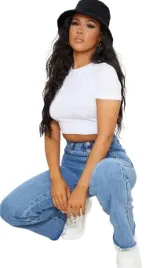 prettylittlething-top-krotki-bialy-lato-38-m-1vaa