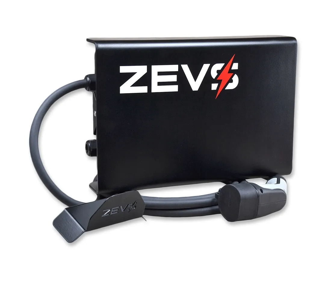 emiter-wallbox-zevs-mini-22kw-basic-ladowarka-do-kazdego-auta