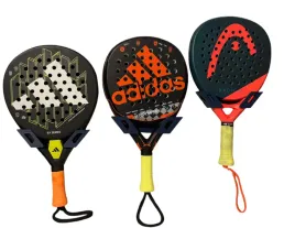 uchwyt-na-rakiete-padel-do-paneli-akustycznych