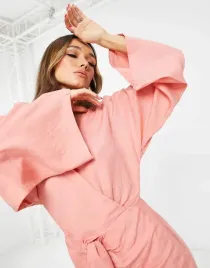 brzoskwiniowa-sukienka-mini-pretty-lavish-s