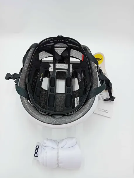 kask-rowerowy-uvex-react-jr-r-52-56-stan-powystawowy-kod-producenta-4043197380643