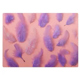 podkladka-pod-krzeslo-biurowe-z-kolkami-piora-na-pastelowym-tle-140x100