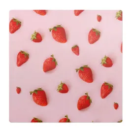 podkladka-podlogowa-duza-mata-pod-fotel-truskawki-na-pastelowym-tle-100x100
