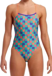 stroj-kapielowy-funkita-flip-flop-twisted-12-uk34-m