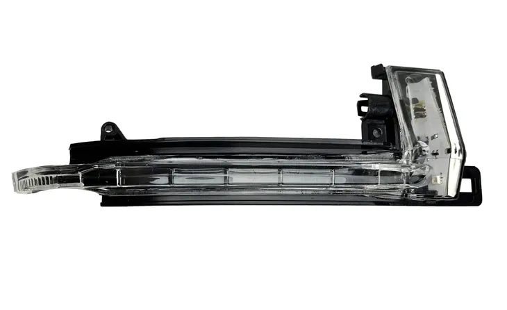 prawy-kierunkowskaz-audi-a6-c6-2008-2011