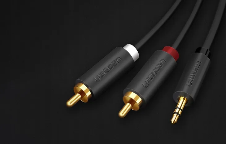 kabel-audio-mini-jack-do-2rca-cinch-ugreen-przewod-15m-stan-nowy-dlugosc-kabla-1-5-m