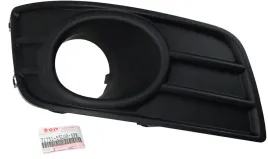 oe-suzuki-ramka-zaslepka-halogenu-prawa-sx4-polift-oryginal