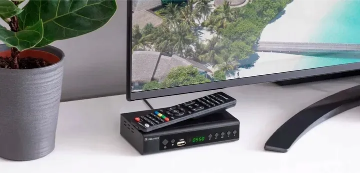 tuner-dvb-t2-dvb-c-hevc-h-265-10bit-dekoder-tv-naziemnej-cabletech-model-urz0336c