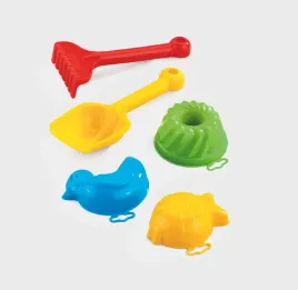 mala-lopatka-i-grabki-do-piasku-z-foremkami-na-plaze-dla-dzieci