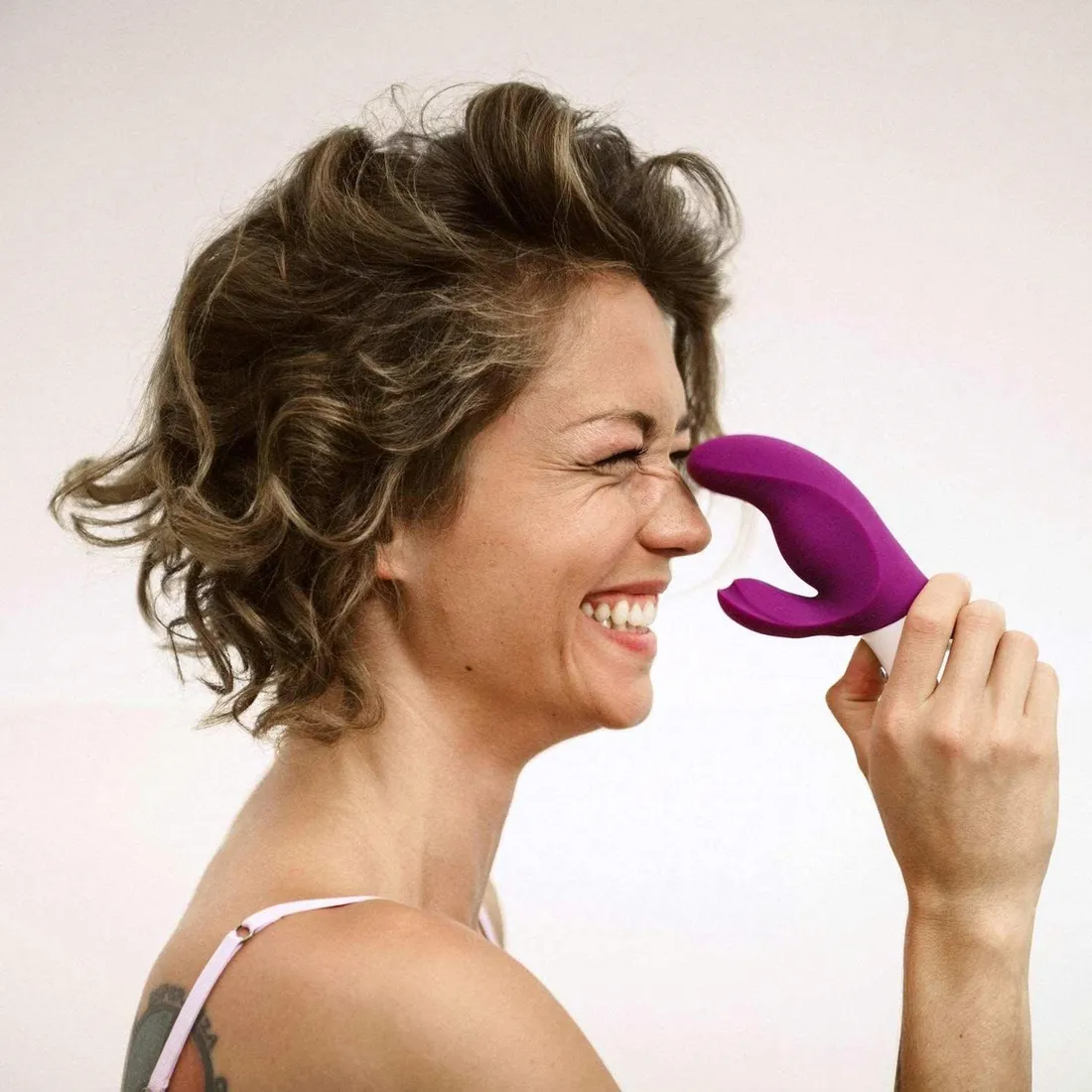 fun-factory-miss-bi-grape-white-stan-nowy