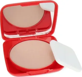 rimmel-lasting-finish-podklad-w-pudrze-wygladzajaco-matujacy-cere-002-pearl