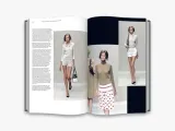 prada-catwalk-wer-angielska-okladka-twarda